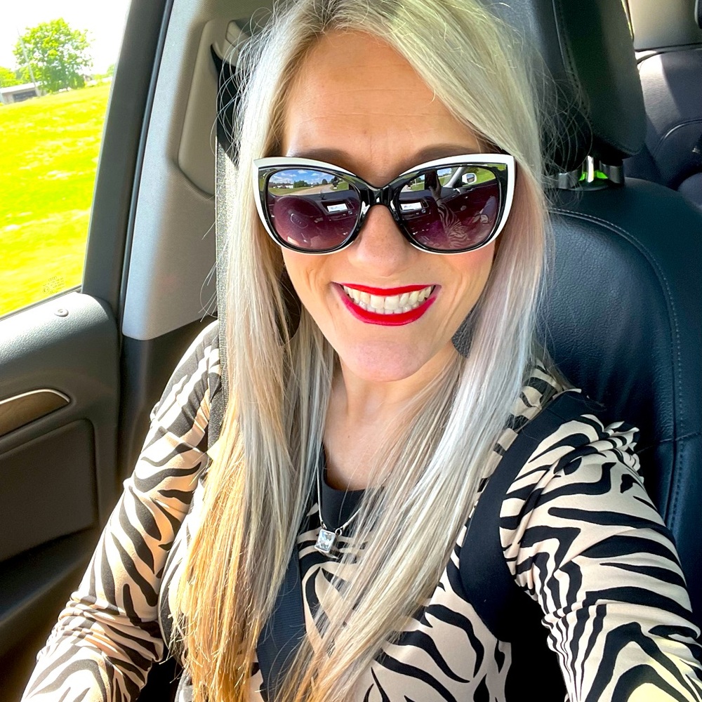 Meet your Posher, Brittnee